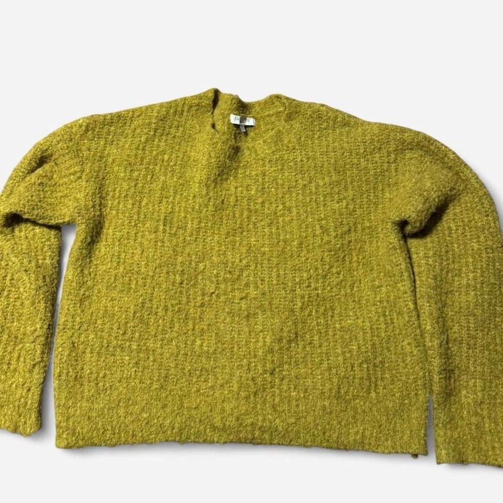 Green sweater from Sweet‎ Rain